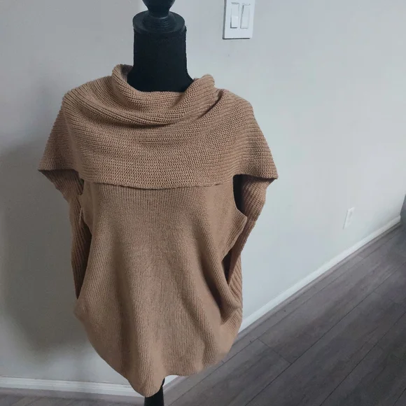 NWT CHICO'S Women's Camel Sleeveless with Cover-Up Sweater Size 3 US XL - Picture 1 of 9